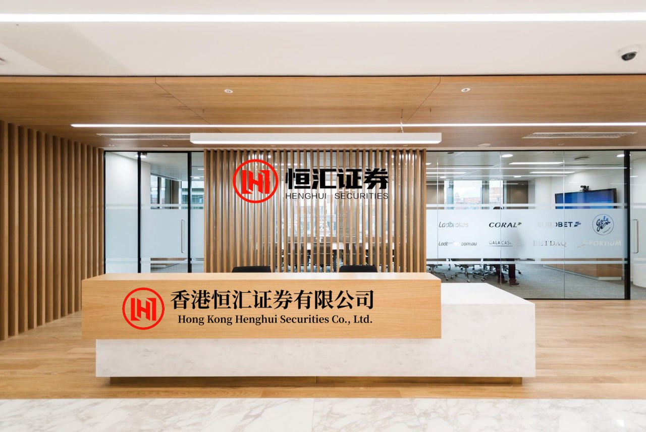 怀远策略 24岁李庚希戛纳英文致辞引群嘲?